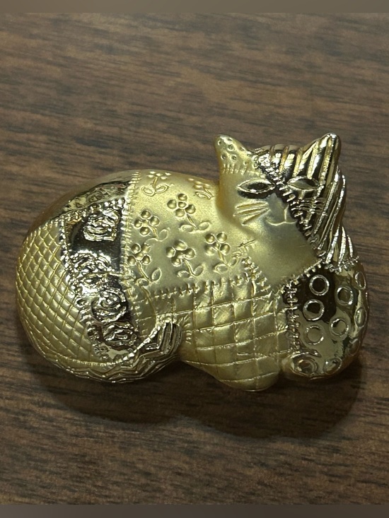 Jewelry - Vintage Quilted Calico Patchwork  Cat Brooch